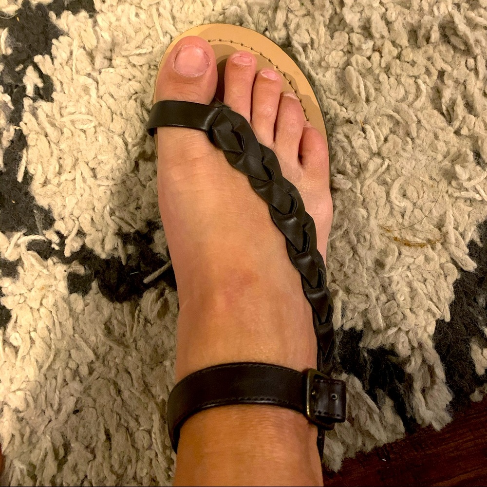 Mission size 7 sandals